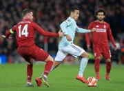 包含官方：拜仁因燃放烟火被欧足联罚款3万欧并被罚的词条