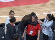 关于08奥运成员助阵女篮苗立杰隋菲菲卞兰同框的信息