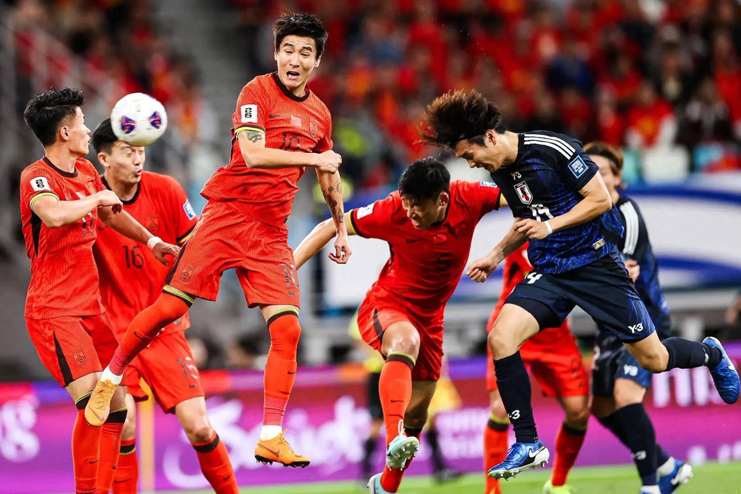 3-1！中国女足太狠，冲东亚冠军，宋凯督战，CCTV5直播，国足汗颜