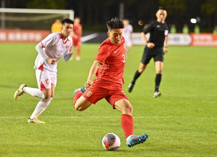 中欧体育-包含中国足球的未来！U16邝兆镭惊艳世界，他或改变亚洲格局！的词条