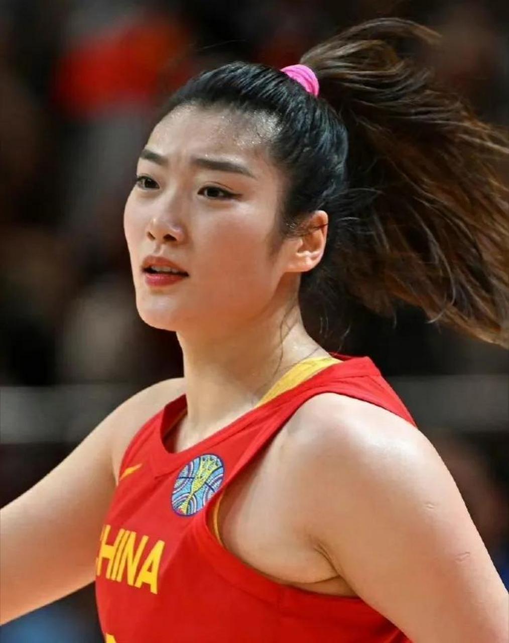李梦22年女篮世预赛个人集锦，对阵马里砍下15分6助攻的简单介绍