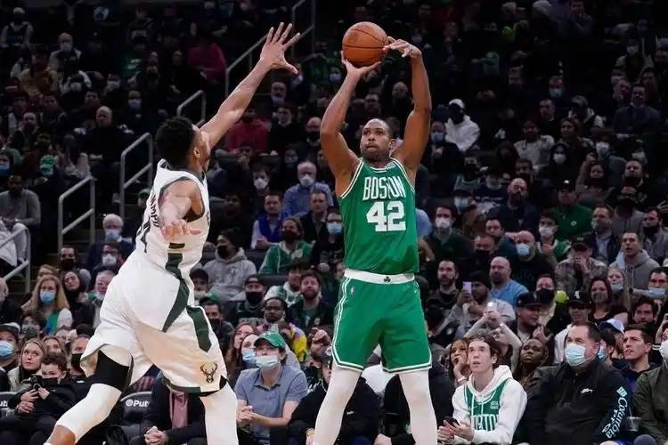 关于NBA-想回欧洲!瓦兰寻求买断合同掘金正说服他留在NBA的信息