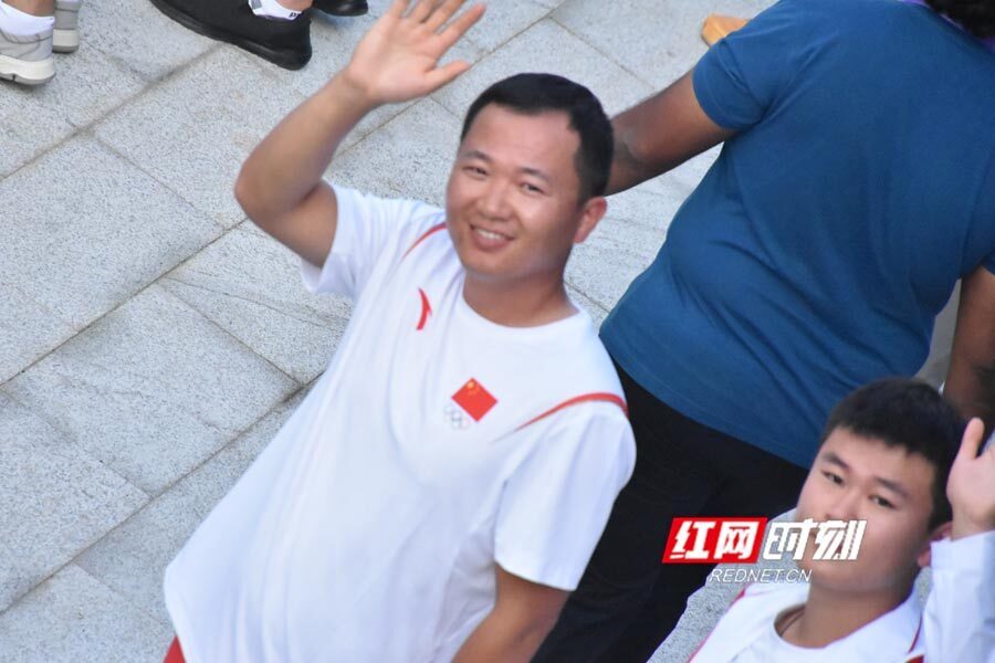 中欧体育app-关于肩负期望！运动员全力以赴，感谢家乡支持的信息