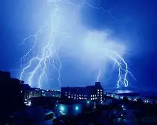 中欧体育官网-雷加利斯反守为攻，客场带走胜利