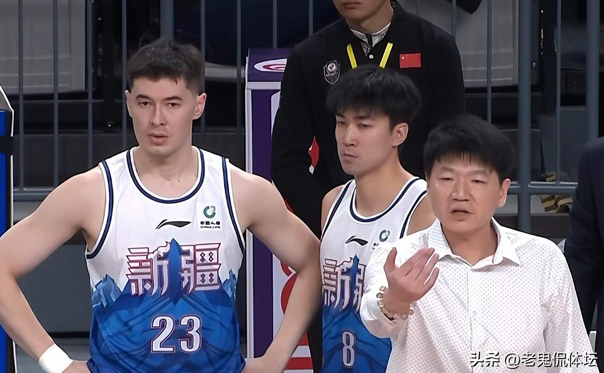 云南男篮战胜强敌，实力强劲